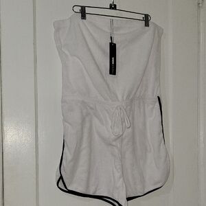 Fashion Nova White Terry Cloth Romper with Black Accents SZ 1X